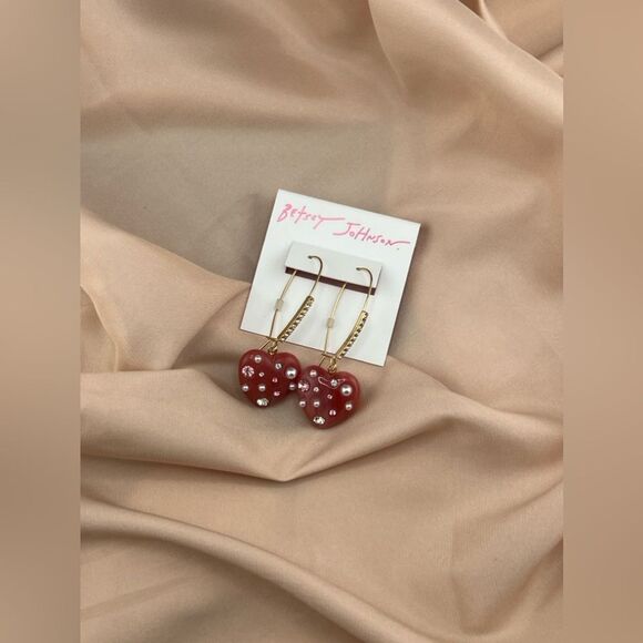 Betsey Johnson Red Heart Earrings - Picture 3 of 6